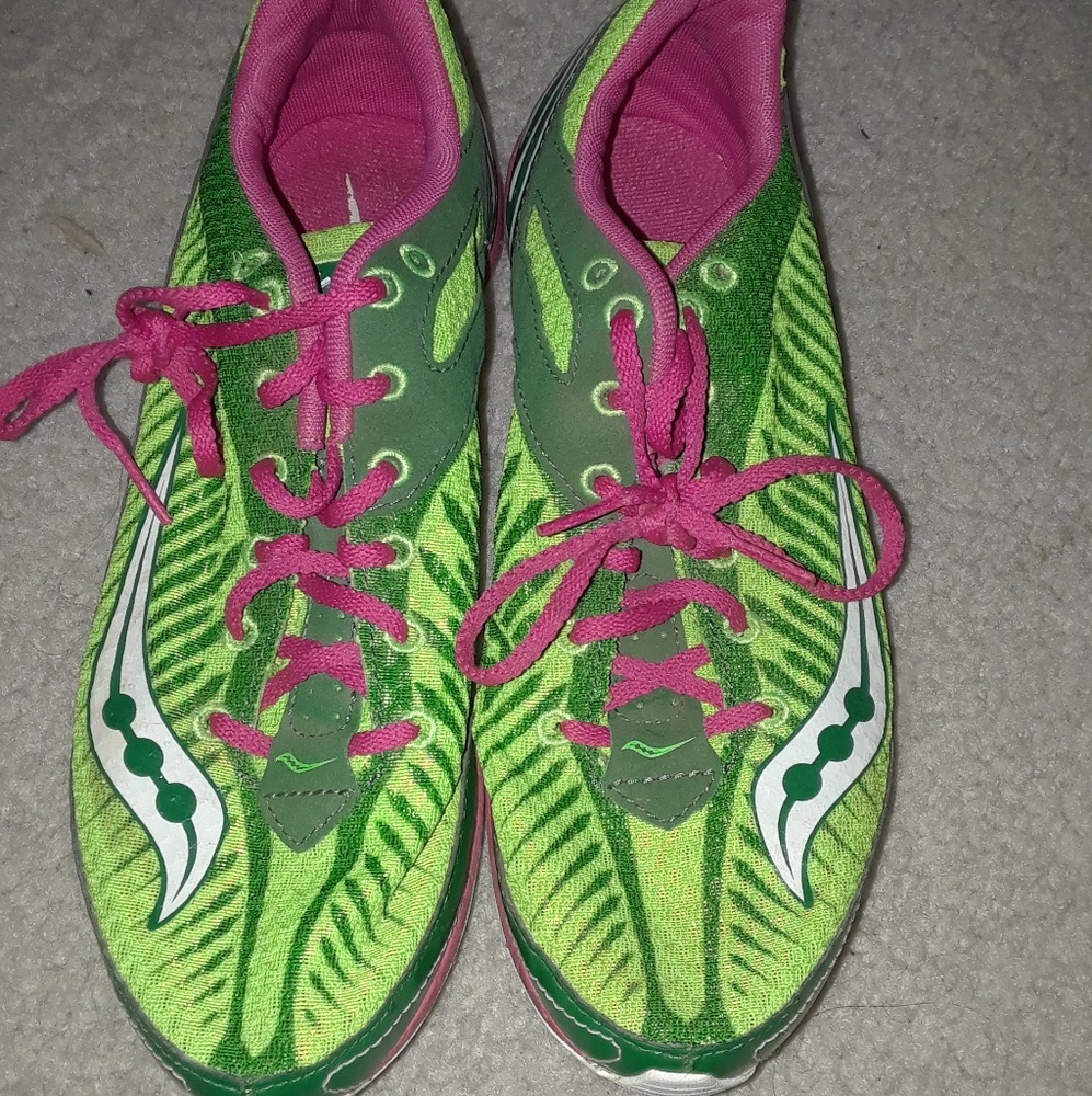 Sacony XC spikes